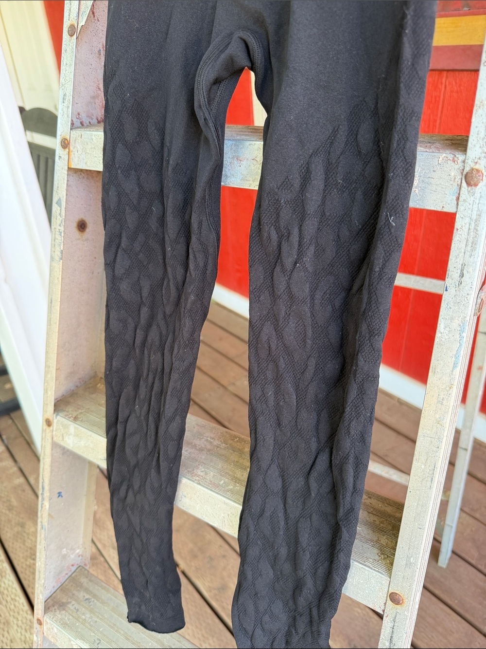 Fabletics Black Textured Leggings - Picture 3 of 3